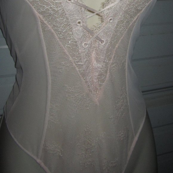 Size XS Pink Lace up Look Lingerie Sheer Lace Bodysuit,teddy Victoria's Secret - Picture 3 of 7